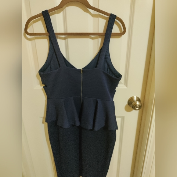 Figure Flattering Blue Cocktail Dress - Picture 2 of 3